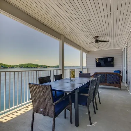 Lake Of The Ozarks Condo With Views And Pool Access!